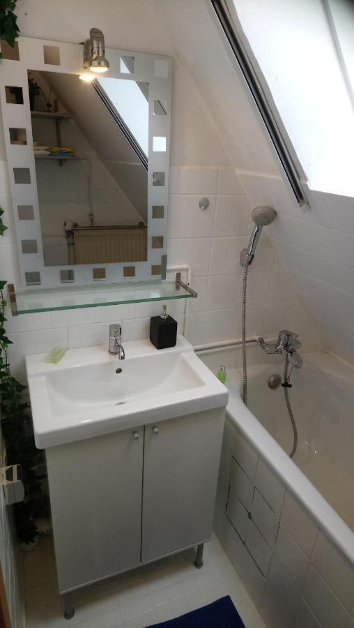 Private Zimmer Bei Der Weser-Ems-Halle أولدنبورغ المظهر الخارجي الصورة