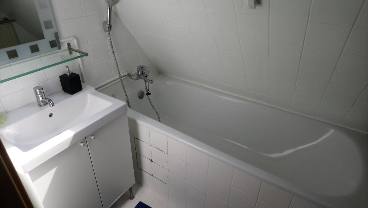 Private Zimmer Bei Der Weser-Ems-Halle أولدنبورغ المظهر الخارجي الصورة
